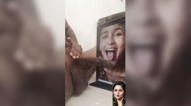 Alia bhatt cock tribute