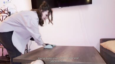 Hot housekeeper takes jugs for vacation - XXX!