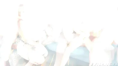 Anally Blonde, Scene #01