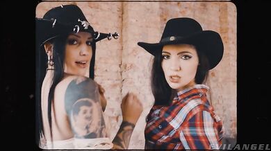 KRISTY & MOREA DP & DAP Foursome