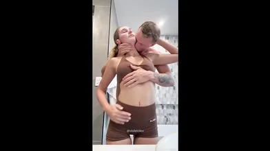 Internet Loves This Sexy Teen Girls Kinky Sex Tapes - Elle Alexandra