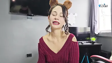 My super hot stepsister tempts me and I let her screw me like a tramp - splendid