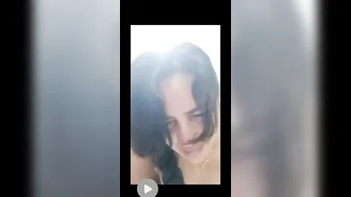 milf babe givng blowjob and take cum in mouth one