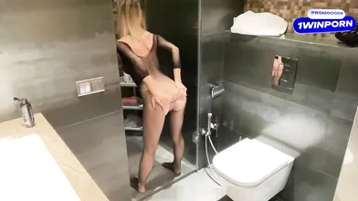 Amateur duo does a from the rear pulverize in the toilet, cumming stiff and hast