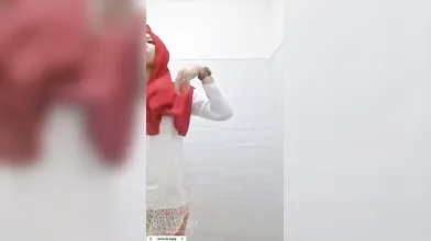 Bokep Tante Jilbab Bu Guru Kesepian Bugil Di WC Umum