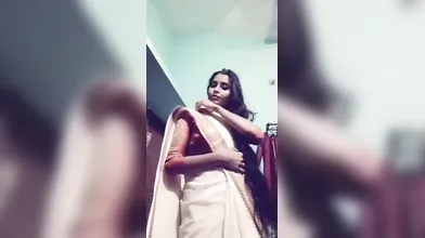 Gouthami reddy manthena removing saree blouse & showing hot sexy black bra