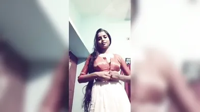 Gouthami reddy manthena removing saree blouse & showing hot sexy black bra