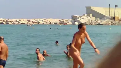 Nudist Amateur Voyeur Beach Close-Up Video