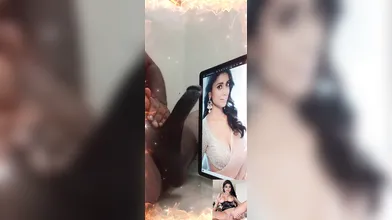 Actress shriya saran big cleavage tribute