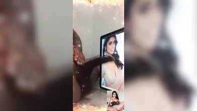 Actress shriya saran big cleavage tribute