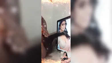 Actress shriya saran big cleavage tribute