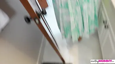 Stepmom Cant Resist A Big Dick - S3:E2