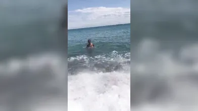 Amateur hottie fucked outdoor in public