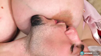 Hot Mama - April McKenzie