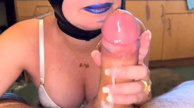 Cosplay MILF's Perfect Morning Blowjob With POV Cumshot