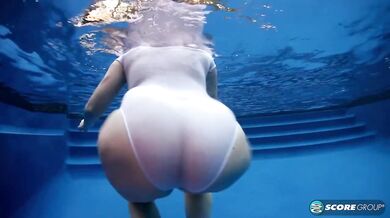Wet Tee Teaser - Dors Feline