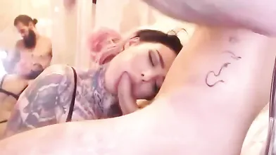 Tattooed Amateur Gives Lucky Man Intense Webcam Blowjob