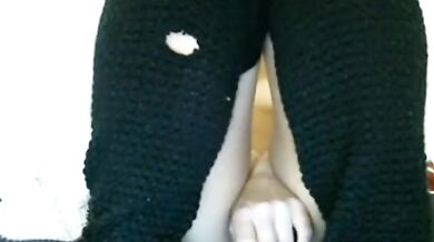Webcam Girl Masturbating with Dildo at Home