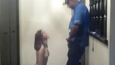 Blowjob and swallow for the pizza delivery guy