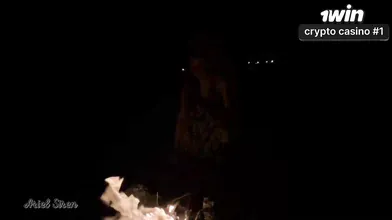 Vlogger famosa relata experiência intensa de sexo em acampamento com gozada surp