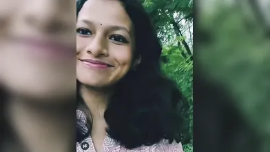 Hot indian college girl Anushka flaunting