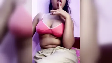 babe removing dress tease show