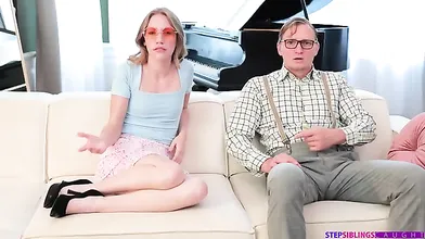 Getting My Clueless Stepbros Attention - S30:E8