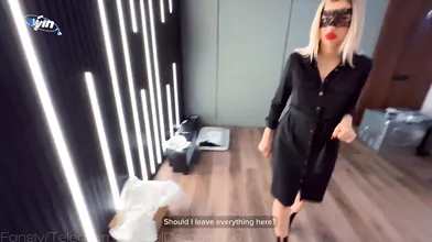 Squirted inwards the blonde's pussy, delivery guy cum shot - insatiable slut!