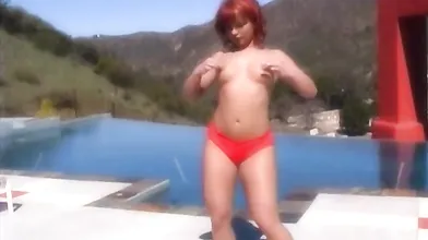 Amateur redhead shaves and masturbates