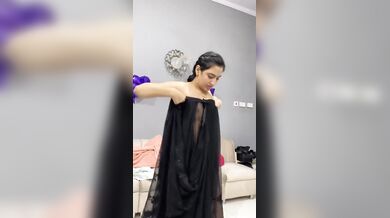 Hairy Pussy Beautiful babe Dancing Nude