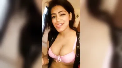 Horny Gets Her Spicy Nude