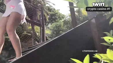 A esposa gostosa Thay Ksada fode com o entregador de água - melhor vídeo XXX!