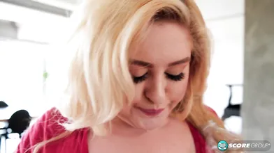 Workout With Mae Montgomery