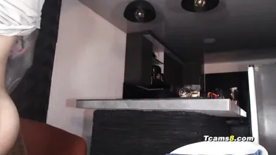 Curvy trans girl receives blowjob and strokes