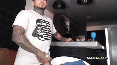 Curvy trans girl receives blowjob and strokes