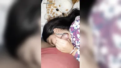 Cute Bengali Girlfriend Sucking Boyfriend's Cock Till He Cums