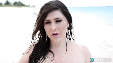 Flashback: Beauty & The Beach - Jennica Lynn