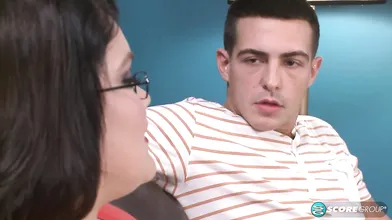 XLGirls At The Office - Lisa Canon