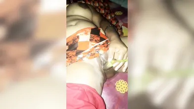 Eandian suili babi bodar gortay bagun sex bediou fisting