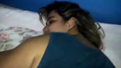 Loira Rainha: Anal Webcam Adventure