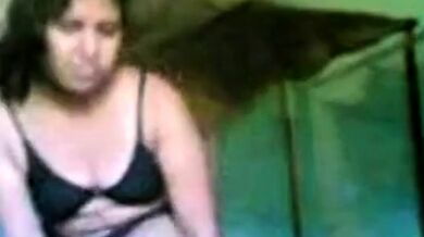 Bangladeshi Bhabi Sucks and Fucks
