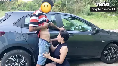 Mulher brasileira de bunda grande tem encontro íntimo com motorista de Uber em l