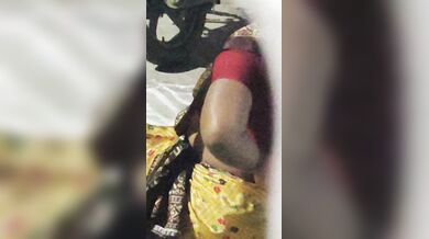 Tamil aunty rubbing