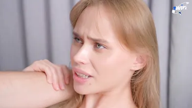 Slim schoolgirl MariMoore wants to learn deep fellate job from her teacher for b