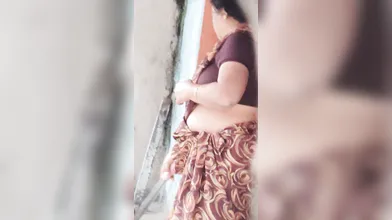 Tamil neighbour aunty