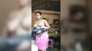 Gouthami reddy manthena showing hot sexy boobs & wearing black black in bedroom