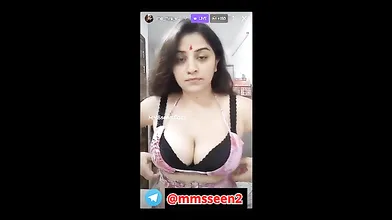 Vandana Pathak Insta Sexy Nude Live