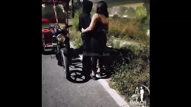 Jaisalmer Girl Smriti Jain Viral Video Road Me Peshab Wali