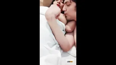 Chudasi Aunty Sex Karti Hai Young Boyfriend Sath Oyo Me