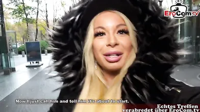 Sex Meeting Via Internet App With Trained Woman